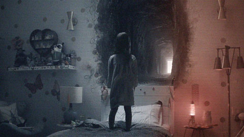 Дублированный трейлер фильма "Паранормальное явление 5: Призраки"