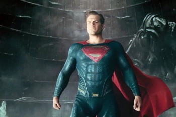 Супермена лишили усов и приделали ему руки в "Лиге справедливости"