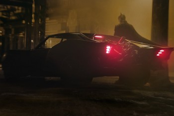 Создатели "Бэтмена" отказались от всех натурных съемок