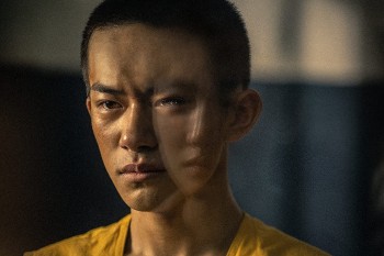 Гонконгский режиссер снимет пилот для сериала Netflix "Задача трех тел"