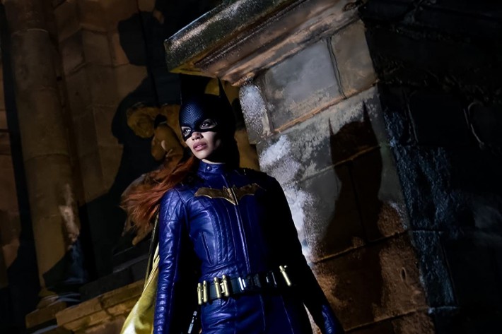 Студия Warner Bros. планирует выпуск Бэтгерл в прокат