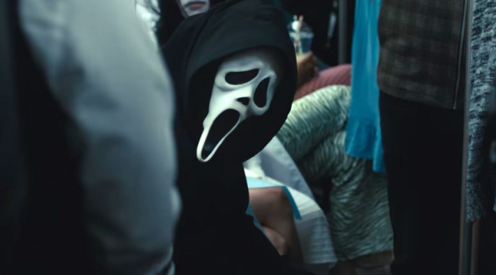 В тизер-трейлере фильма Крик 6 убийца в маске переехал в Нью-Йорк