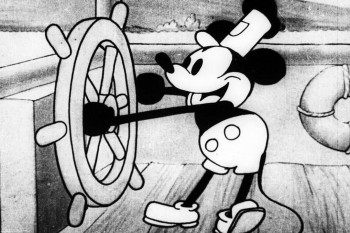 Сенаторы США хотят лишить Disney прав на Микки Мауса