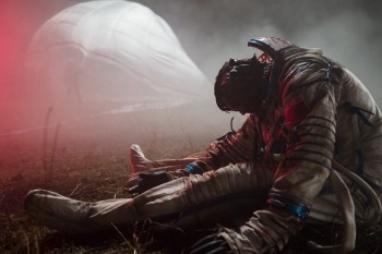 Создатель триллера "Спутник" Егор Абраменко снимет фильм ужасов в Голливуде