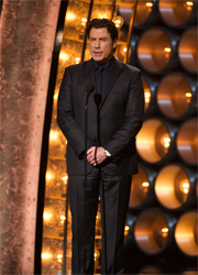 Джон Траволта извинился за казус на Оскаре 2014