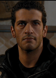 Саймон Кассианидес получил роль во втором сезоне сериала Щ.И.Т.