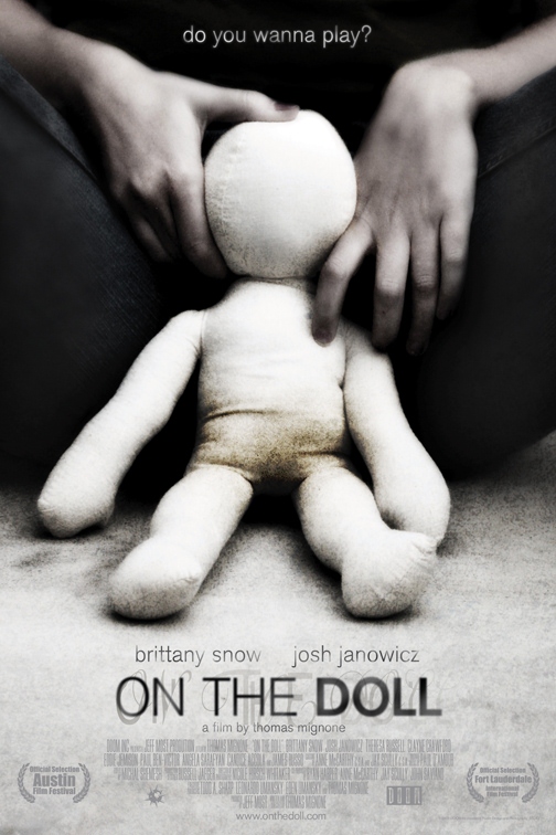 На кукле: постер N50585