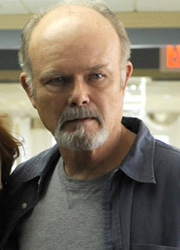 Кертвуд Смит получил роль во втором сезоне сериала Агент Картер