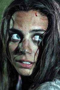 Лоренца Иззо (Lorenza Izzo)