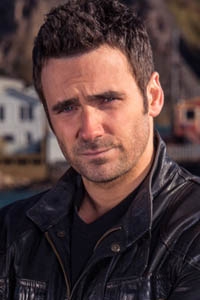 Аллан Хоуко (Allan Hawco)