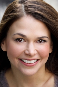 Саттон Фостер (Sutton Foster) Саттон Фостер (Sutton Foster)