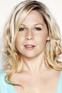 Джиджи Эджли (Gigi Edgley)