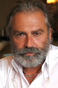 Халук Бильгинер (Haluk Bilginer)