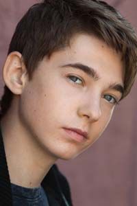 Остин Абрамс / Austin Abrams