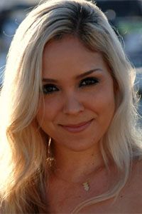 Тэрин Джонс (Taryn Jone)