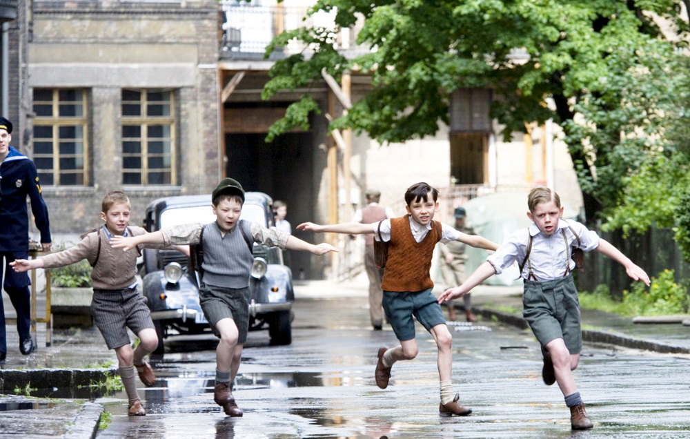 Фильм Мальчик в полосатой пижаме (2008). Кадр N99528