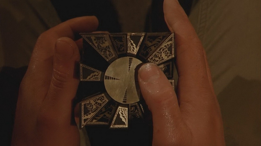 Фильм Восставший из ада (1987). Кадр N101466