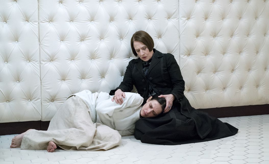 Сериал Ужасы по дешевке (2014-2016). Кадр N112800