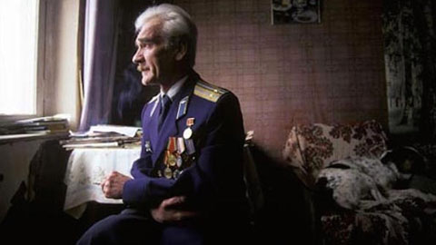 Кадр к фильму Человек, который спас мир / The Man Who Saved the World