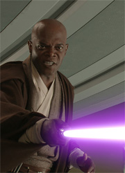 Сэмюэл Л. Джексон рекомендовал героям Звездных войн 7 научиться владеть световым мечом
