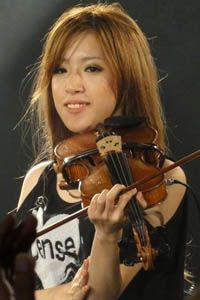Юка Китамура (Yuka Kitamura) Юка Китамура (Yuka Kitamura)