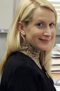 Анджела Кинси (Angela Kinsey)