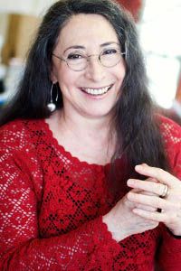 Мэрлин Лайтстоун (Marilyn Lightstone)