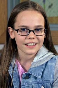 Уна Лоуренс (Oona Laurence)