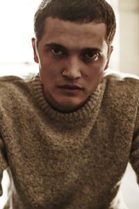 Карл Глусман (Karl Glusman)