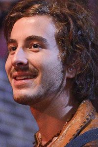 Райан Корр (Ryan Corr)
