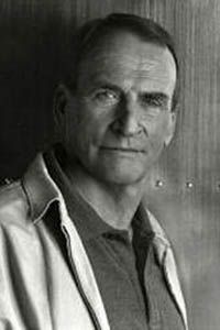 Джеймс Сиккинг (James Sikking)