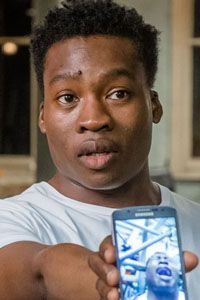 Фисайо Акинаде (Fisayo Akinade)