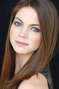 Кэйтлин Карвер (Caitlin Carver)