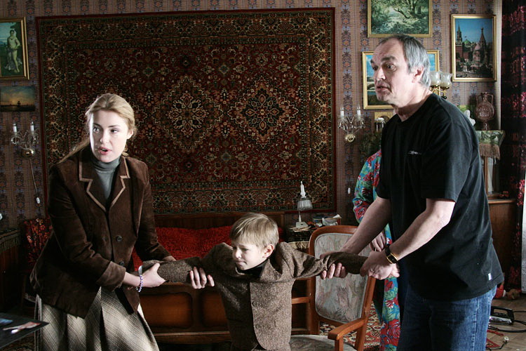 Фильм Похороните меня за плинтусом (2008). Кадр N117039