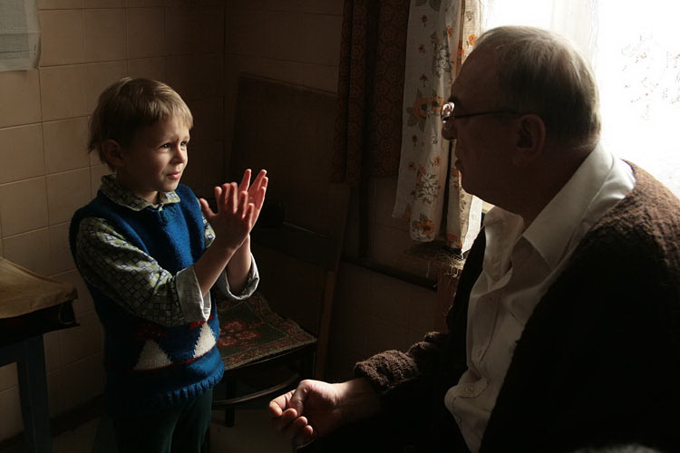 Фильм Похороните меня за плинтусом (2008). Кадр N117050