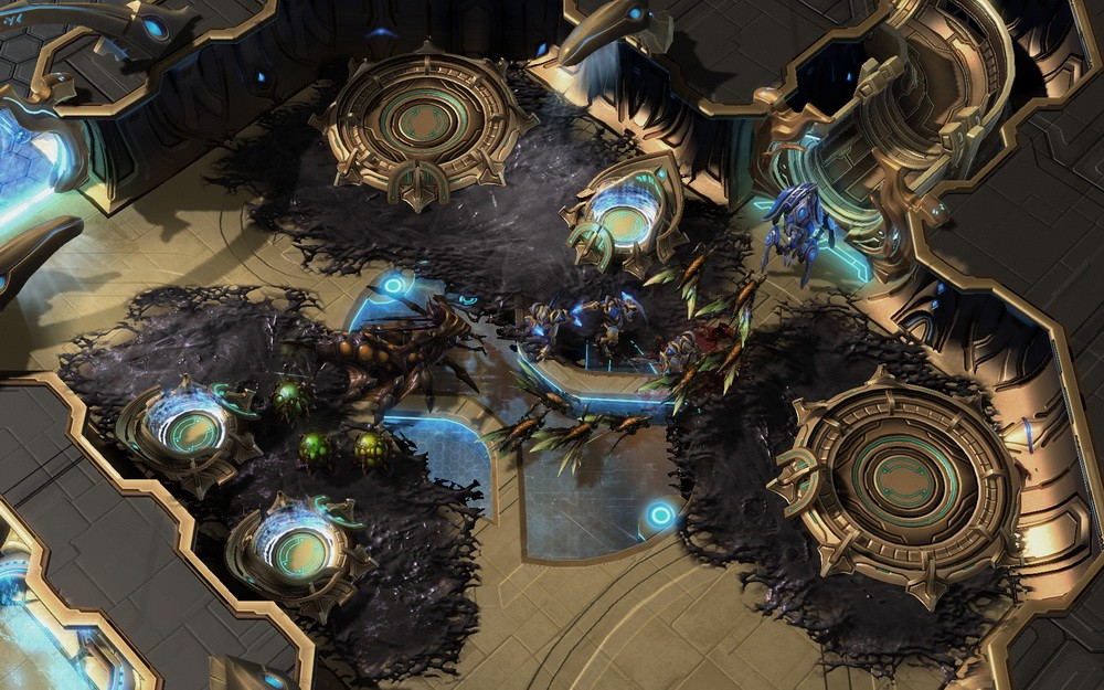 Игра StarCraft II: Heart of the Swarm (2013). Скриншот N120253