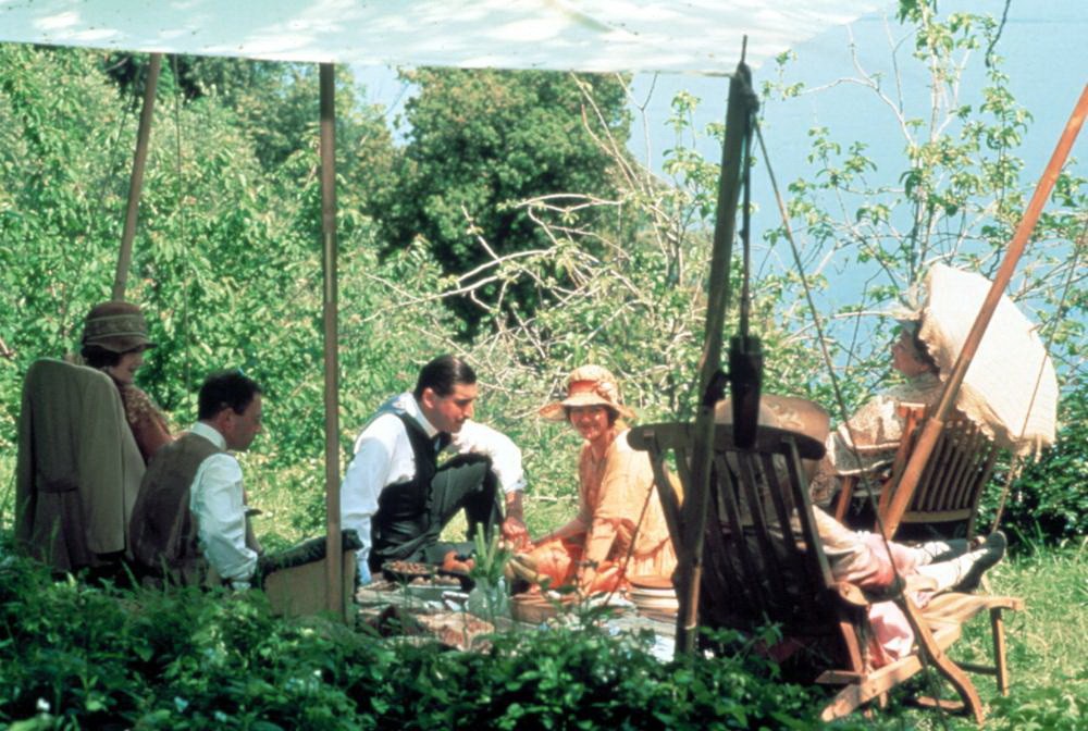 Фильм Колдовской апрель (1991). Кадр N124106