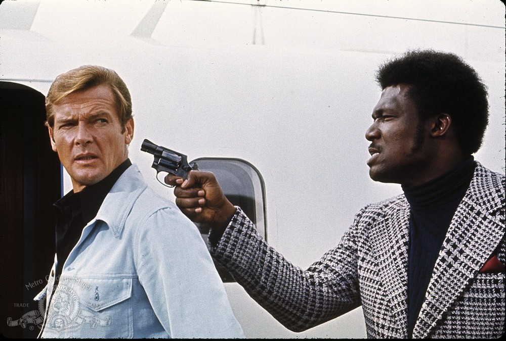 Фильм Живи и дай умереть (1973). Кадр N124313
