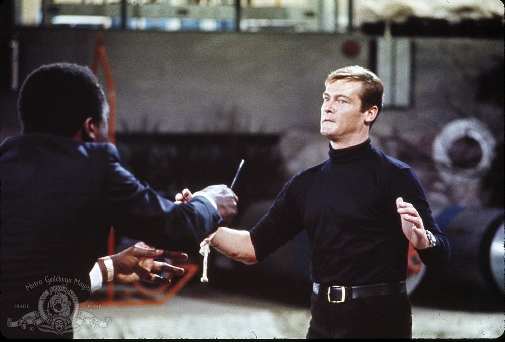Фильм Живи и дай умереть (1973). Кадр N124314