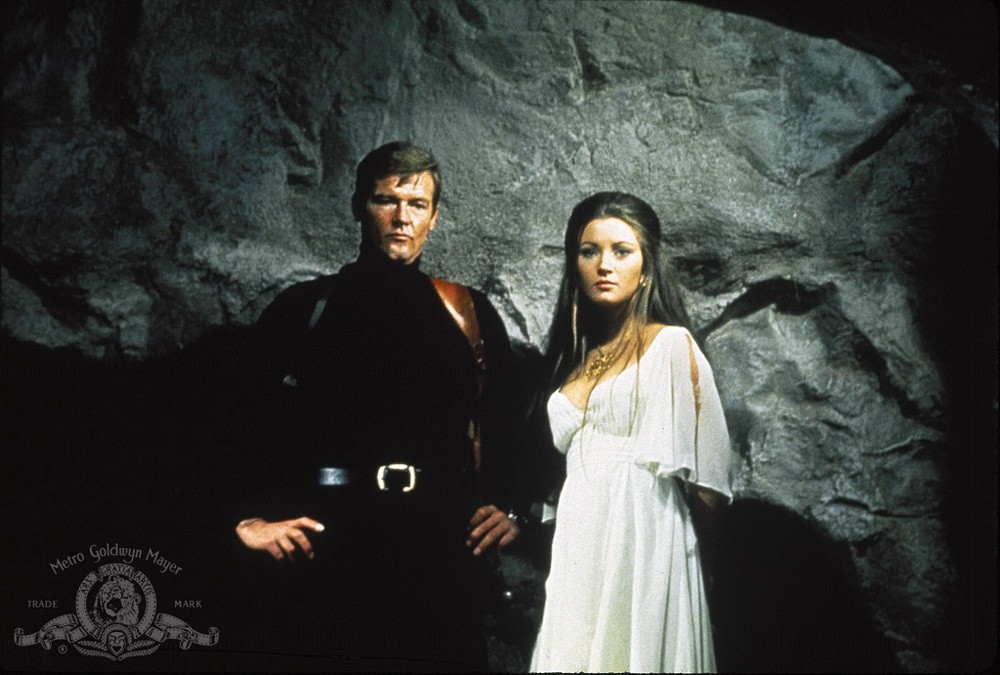 Фильм Живи и дай умереть (1973). Кадр N124316