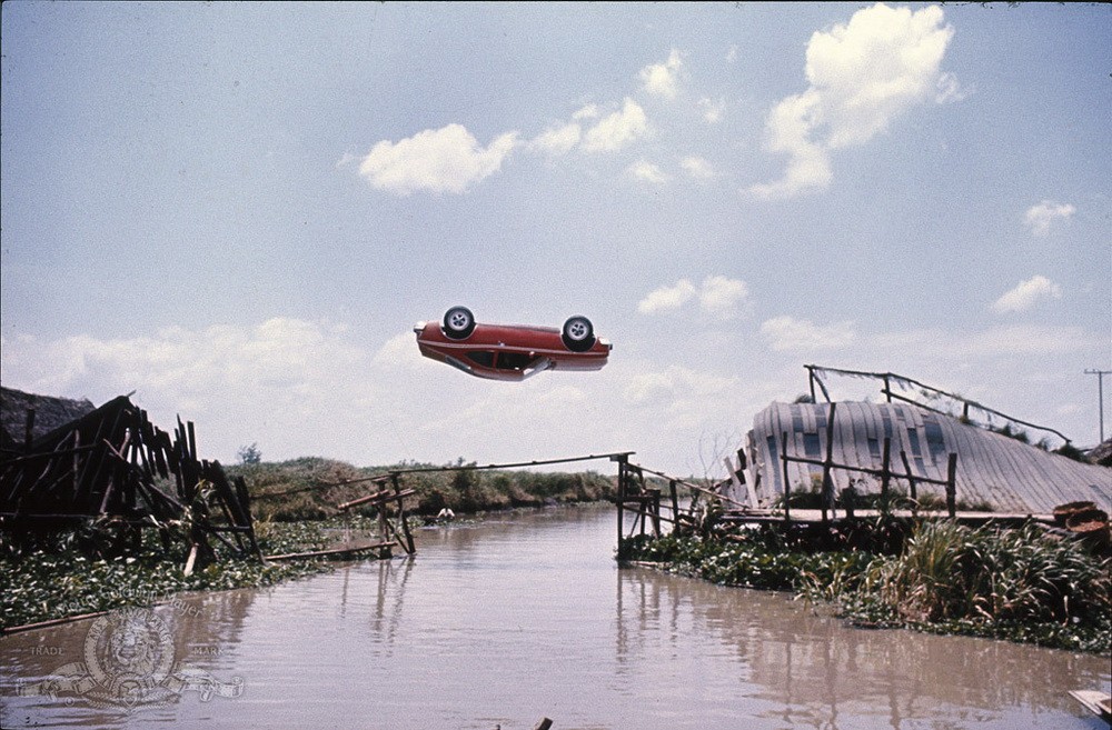 Фильм Человек с золотым пистолетом (1974). Кадр N124515