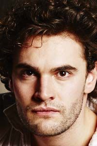Том Бейтман (Tom Bateman)