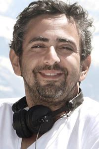 Эрик Толедано (Eric Toledano) Эрик Толедано (Eric Toledano)