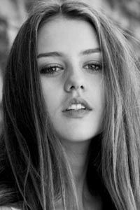 Изабель Корниш (Isabelle Cornish)