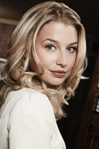 Эллен Воглом (Ellen Woglom)