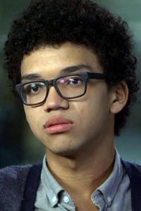 Джастис Смит (Justice Smith)