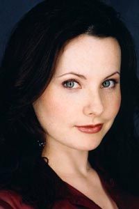 Элисон Корт (Alyson Court)