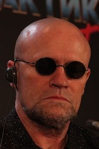 Майкл Рукер (Michael Rooker)