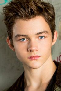 Леви Миллер / Levi Miller