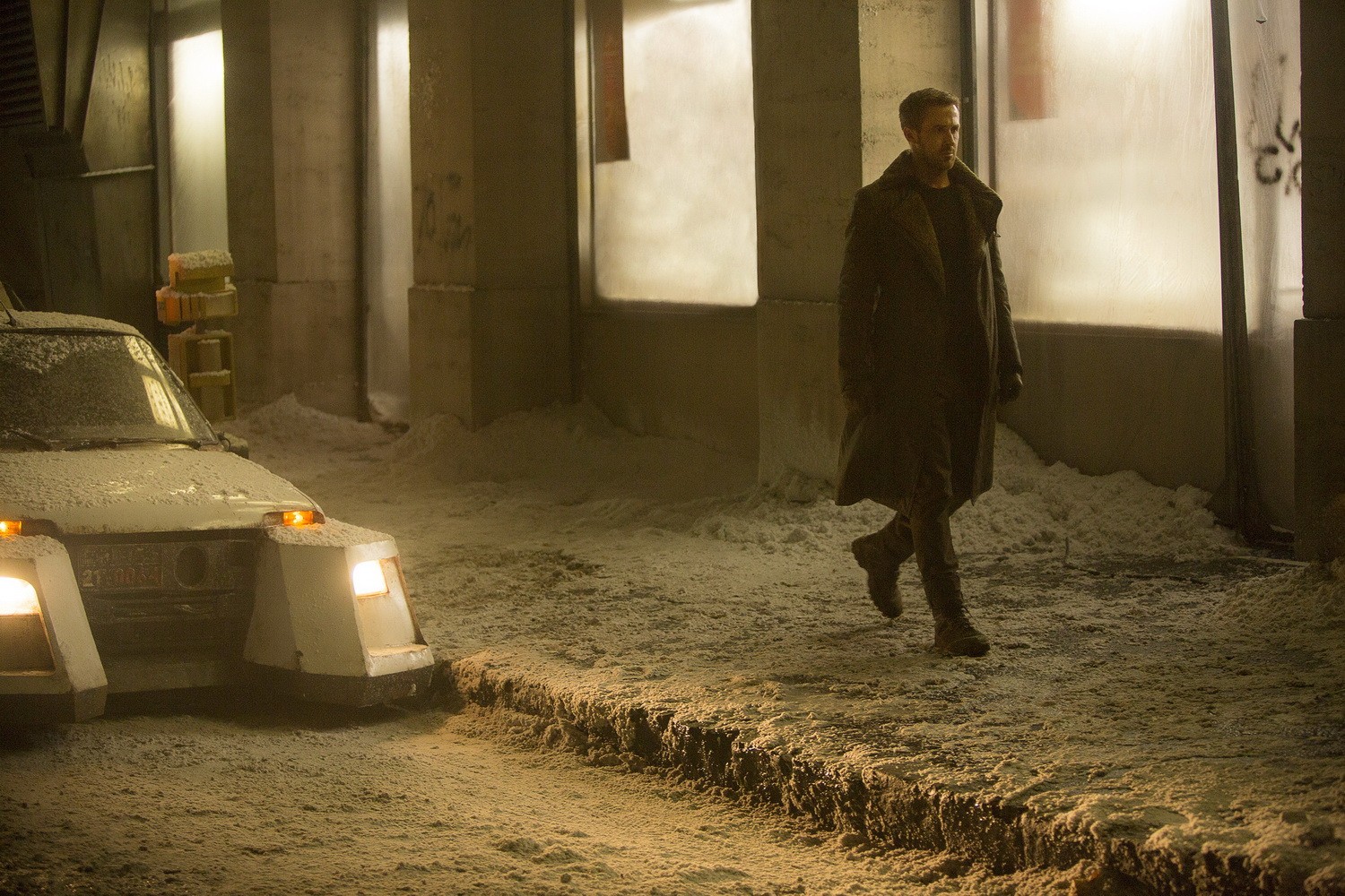 Фильм Бегущий по лезвию 2049 (2017). Кадр N132320